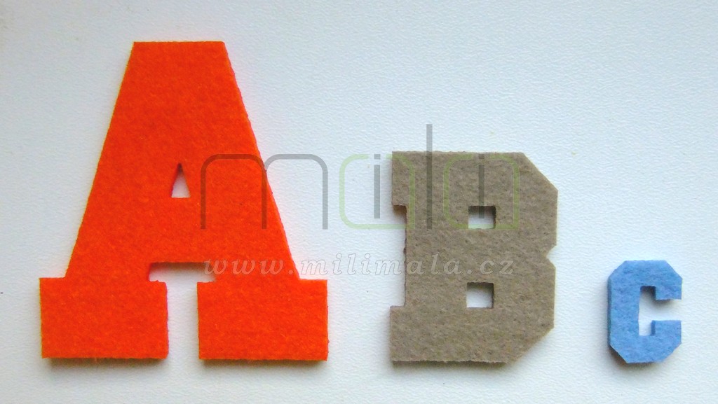 Filcová písmenka, číslice, znaky - tl. 3 mm - Typ 04 - 1 ks