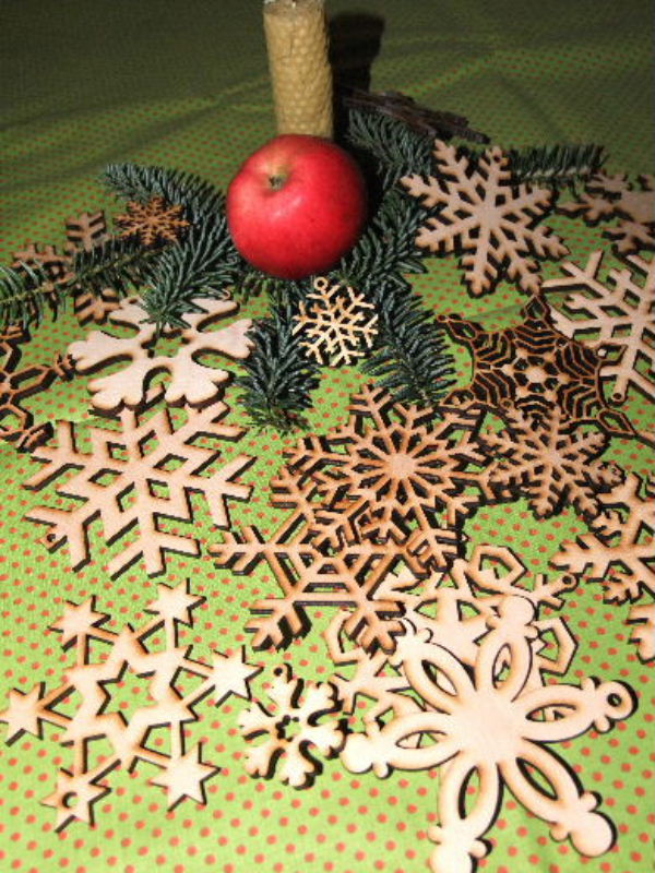 Dekorace - vločka 03